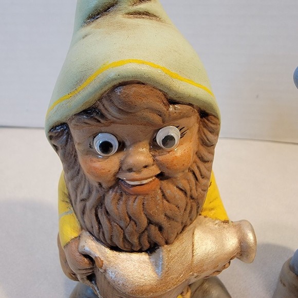 Vtg Pair Ceramic Garden Gnomes 5.5" Tall Boho 1970's Googly Eyes Hand Painted - Picture 5 of 12